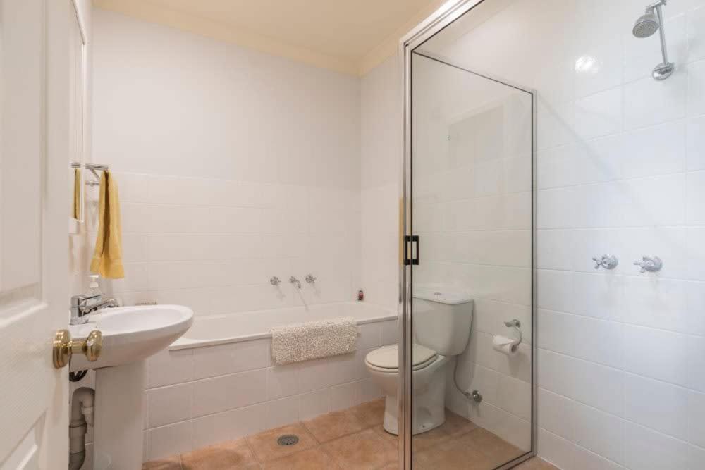 3 Bdrm 2 Bthrm House Close To Canberra Cbd & Anu 外观 照片